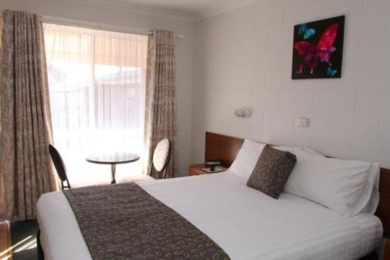 Cross Roads Motel Cobar Ngoại thất bức ảnh